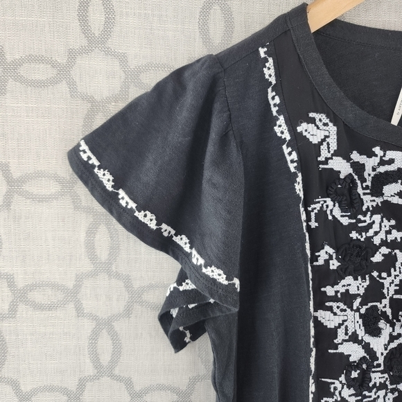 Anthropologie Embroidered Keyhole Ruffle Sleeve Black Blouse S - Picture 3 of 9